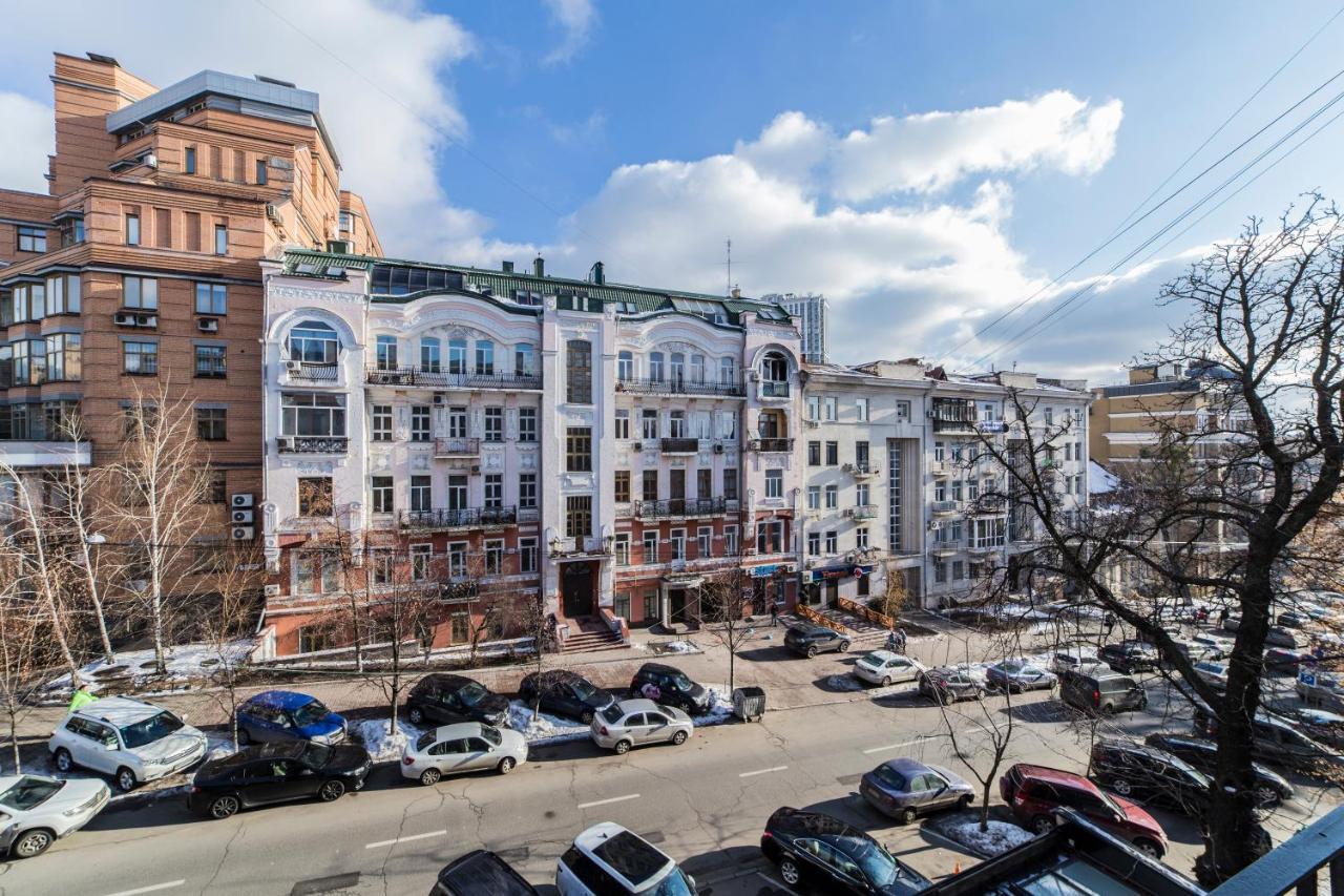 Apartamento Kyiv Opera Loft Exterior foto